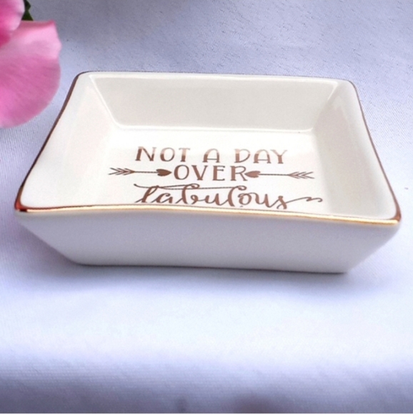 Fabulous Trinket Tray - Picture 3 of 4